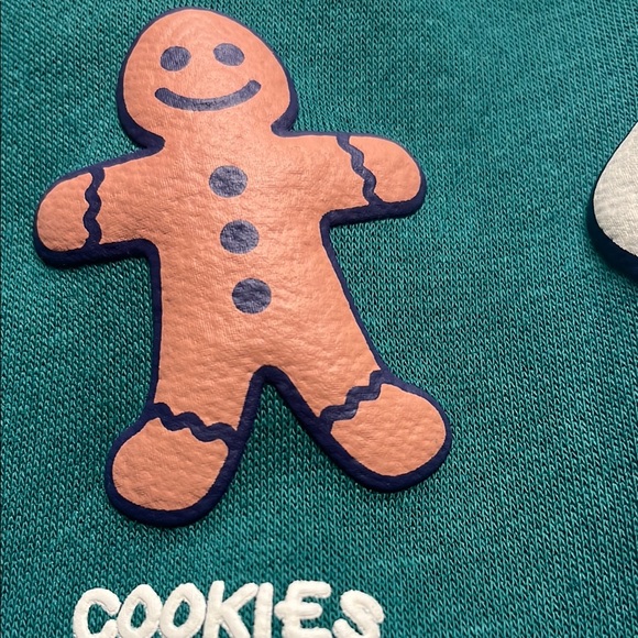 New! Festive Green Bluey Sweatshirt - Picture 5 of 12